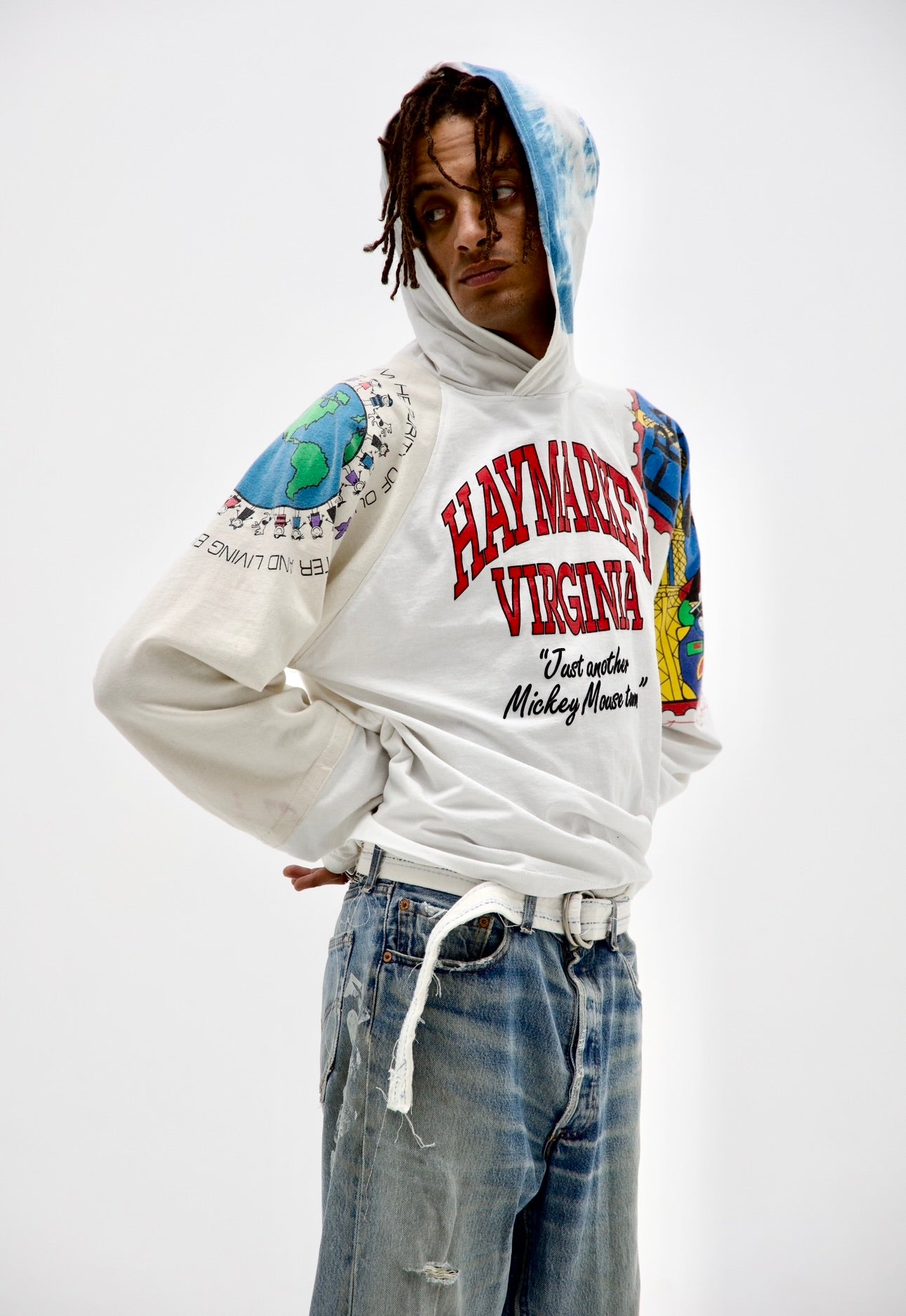 “Tourist” T-Shirt Hoodie